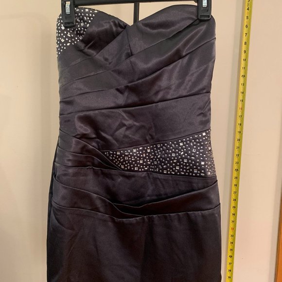Frederick's of Hollywood Dresses & Skirts - Fredericks of Hollywood dark grey with silver sequins strapless mini dress